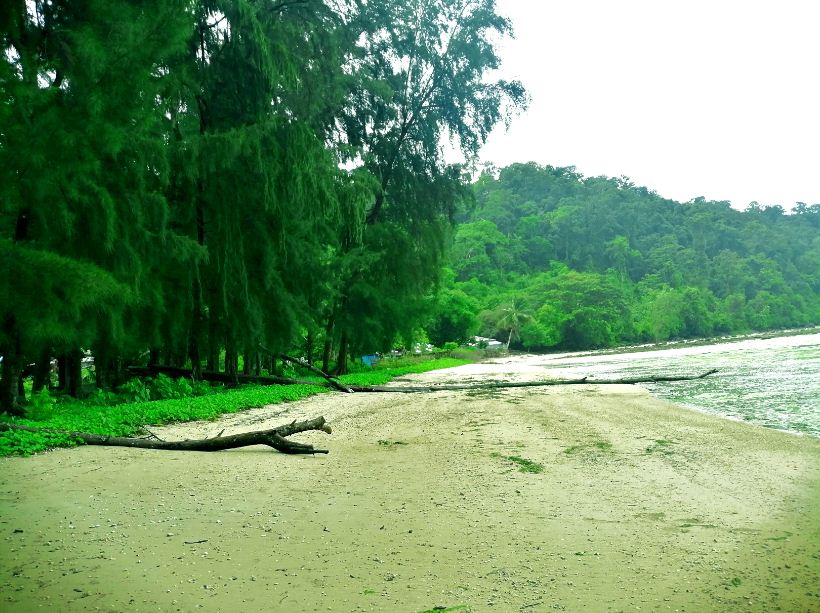 Karmatang Sea beach with Greenish view 