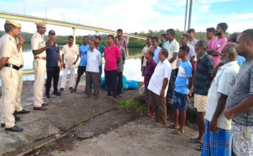 उत्तर और मध्य अंडमान जिला पुलिस द्वारा “सागर कवच” अभ्यास से पहले मछुआरा निगरानी समूह की बैठक आयोजित की गई Aware