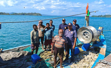 PMF मायाबंदर की तुरंत कार्रवाई से ओलिवर आइलैंड के पास बहते हुए मछली पकड़ने वाले ट्रॉलर को बचाया गया। Rescue