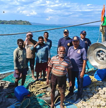 PMF рдорд╛рдпрд╛рдмрдВрджрд░ рдХреА рддреБрд░рдВрдд рдХрд╛рд░реНрд░рд╡рд╛рдИ рд╕реЗ рдУрд▓рд┐рд╡рд░ рдЖрдЗрд▓реИрдВрдб рдХреЗ рдкрд╛рд╕ рдмрд╣рддреЗ рд╣реБрдП рдордЫрд▓реА рдкрдХрдбрд╝рдиреЗ рд╡рд╛рд▓реЗ рдЯреНрд░реЙрд▓рд░ рдХреЛ рдмрдЪрд╛рдпрд╛ рдЧрдпрд╛ред Rescue