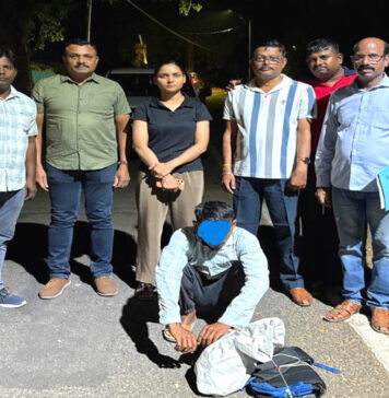 рдирд╢рд╛-рд░реЛрдзреА рдкреБрд▓рд┐рд╕ рдерд╛рдиреЗ рдиреЗ рдПрдХ рдирд╢рд╛ рддрд╕реНрдХрд░ рдХреЛ рдЧрд┐рд░рдлрд╝реНрддрд╛рд░ рдХрд┐рдпрд╛, рд╢реНрд░реА рд╡рд┐рдЬрдпрд╛ рдкреБрд░рдо рдХреЗ рд╕реНрдХрд╛рдЙрдЯ рд╣рдЯ рдЬрдВрдХреНрд╢рди рд╕реЗ 1.375 рдХрд┐рд▓реЛрдЧреНрд░рд╛рдо рдЧрд╛рдВрдЬрд╛ рдЬрд╝рдмреНрддред Anti Narcotics Ganja Seized