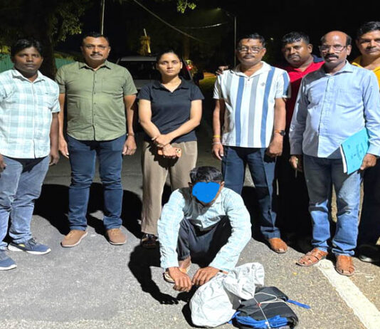 नशा-रोधी पुलिस थाने ने एक नशा तस्कर को गिरफ़्तार किया, श्री विजया पुरम के स्काउट हट जंक्शन से 1.375 किलोग्राम गांजा ज़ब्त। Anti Narcotics Ganja Seized