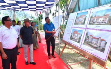 рдорд╛рдирдиреАрдп рдЙрдкрд░рд╛рдЬреНрдпрдкрд╛рд▓ рдиреЗ рдорд░реАрди рд╣рд┐рд▓ рд╕рд░реНрдХрд┐рдЯ рд╣рд╛рдЙрд╕ рдкрд░рд┐рдпреЛрдЬрдирд╛ рдХреЗ рдкреНрд░рд╕реНрддрд╛рд╡рд┐рдд рдкреБрдирд░реНрд╡рд┐рдХрд╛рд╕ рдХрд╛ рд╕реНрдерд▓-рдирд┐рд░реАрдХреНрд╖рдг рдХрд┐рдпрд╛ред LG Visit Marine Hill