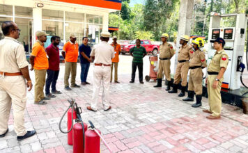 सुरक्षा का अभ्यास – बाराटांग पेट्रोल पंप पर मॉक फायर ड्रिल Mock Drill Baratang