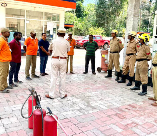 सुरक्षा का अभ्यास – बाराटांग पेट्रोल पंप पर मॉक फायर ड्रिल Mock Drill Baratang