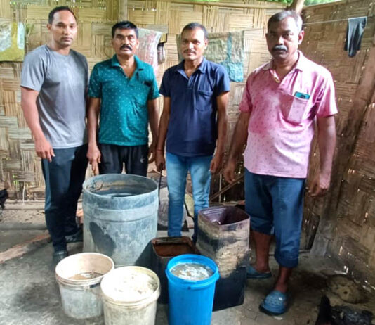 रंगत पुलिस ने शक्तिगढ़ में अवैध शराब बनाने वाली यूनिट का भंडाफोड़ किया Awaidh Sharab Jabt