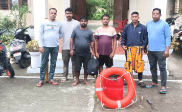 समय पर पुलिस की मदद से बेटापुर क्रीक में मछुआरे को बचाया गया Betapur Police