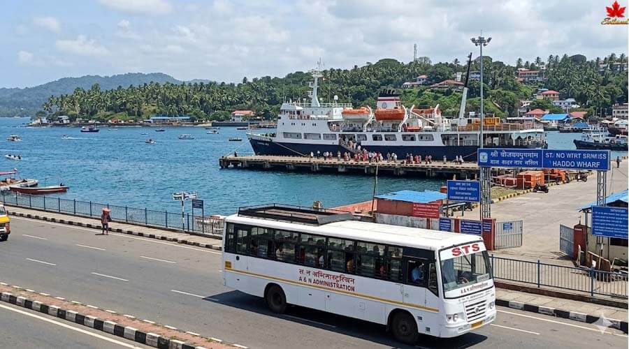 STS Bus And Ship